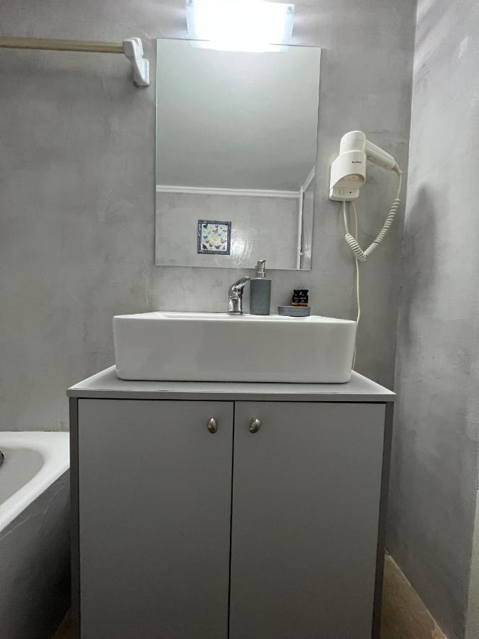 Agios Eleftherios Metro St. 2 Bedrms 4 Pers. Flat Афины Экстерьер фото